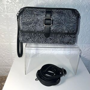 NWOT Authentic Bueno Leather Embossed 2 Way
BRAND NEW